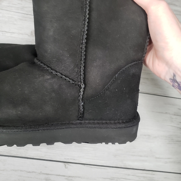 UGG Classic Tall Boots Black Fur Authentic Womens 8 Winter Australia Designer - Picture 4 of 9